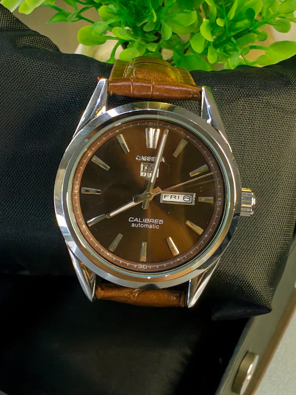 CALIBERS LUXURY AUTOMATIC LEADTHER WATCH