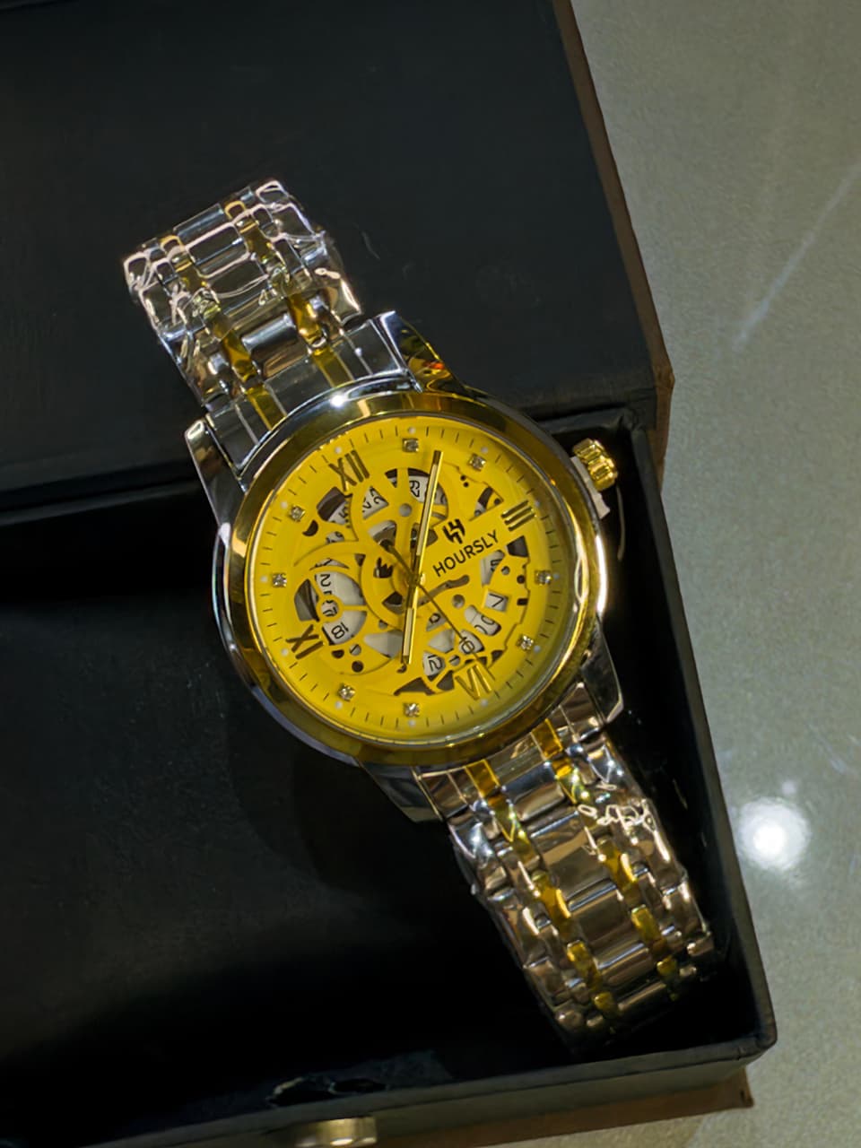 Hoursly Luxury Mechanical Watch